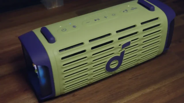 soundcore boom 3i close up - front