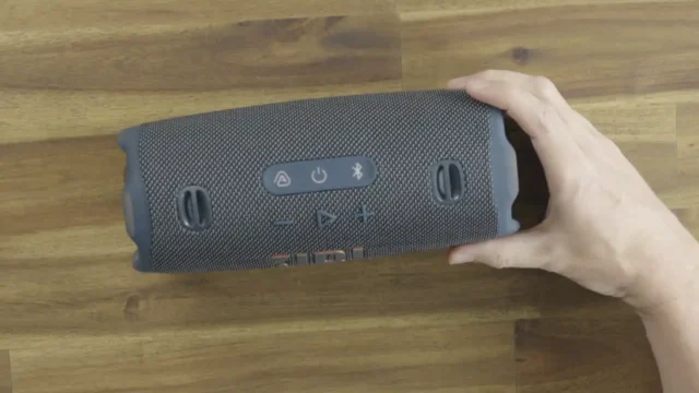 top down view of JBL Charge 6 showing controls